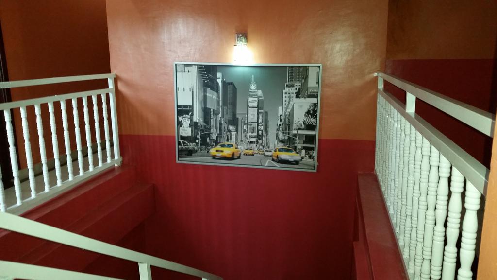 Zambezi Inn Hotel Conakry Exterior photo