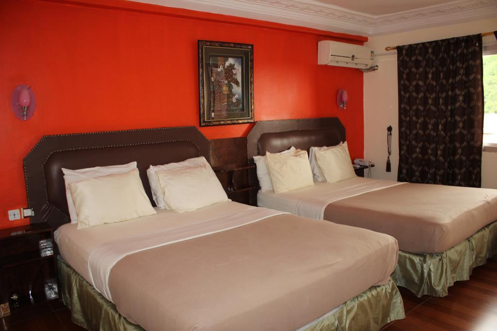 Zambezi Inn Hotel Conakry Exterior photo